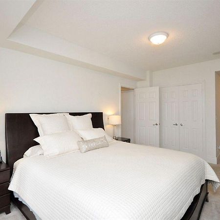 Downtown Mississauga Executive Suites Sq1 Eksteriør bilde