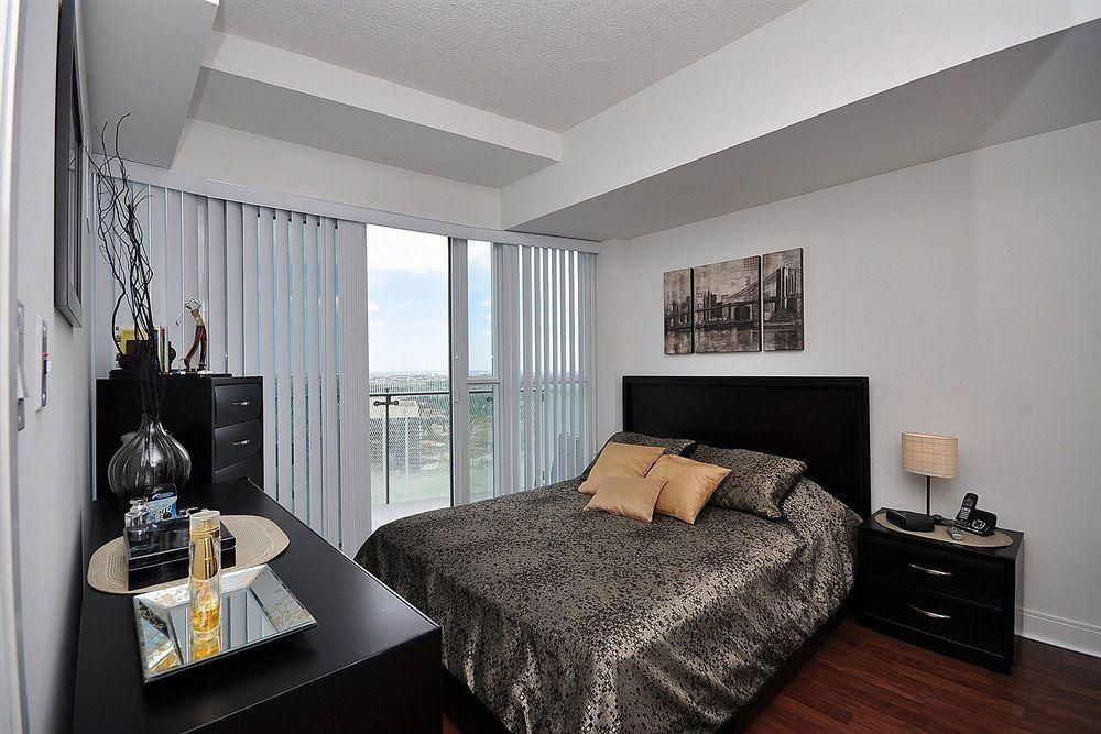 Downtown Mississauga Executive Suites Sq1 Eksteriør bilde