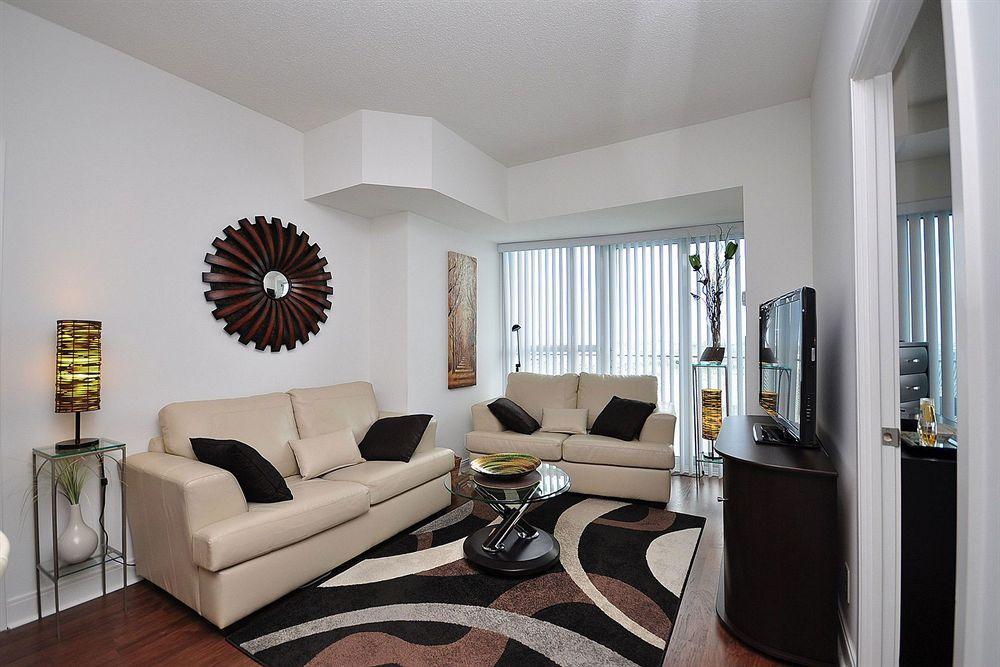 Downtown Mississauga Executive Suites Sq1 Eksteriør bilde