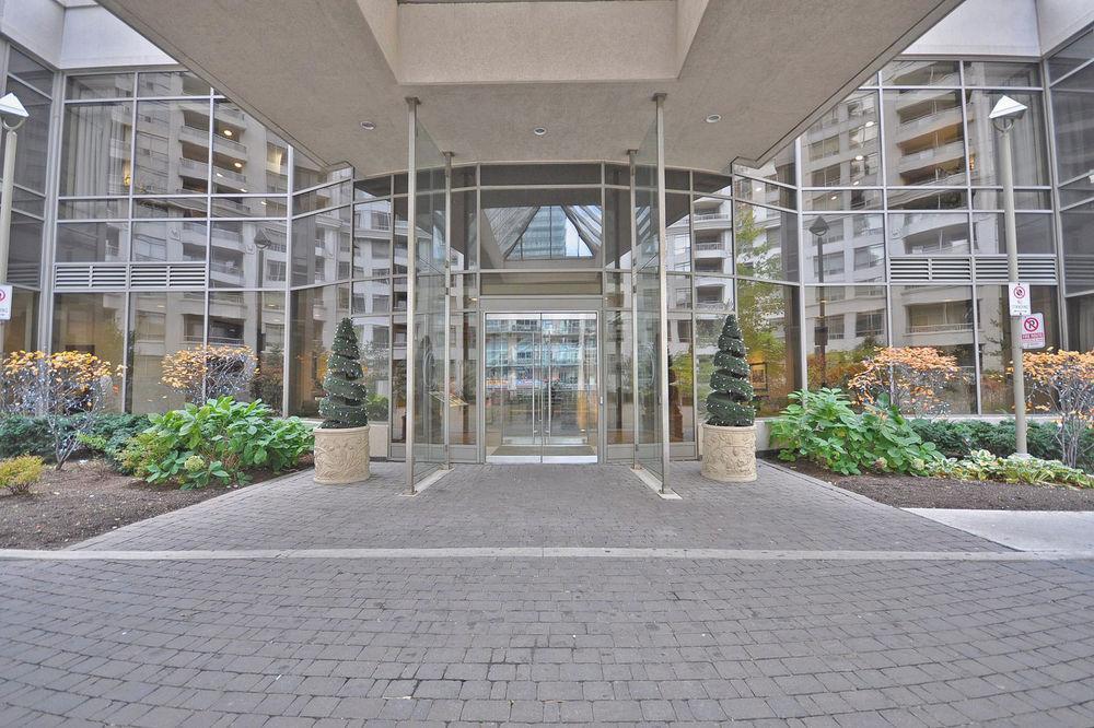 Downtown Mississauga Executive Suites Sq1 Eksteriør bilde