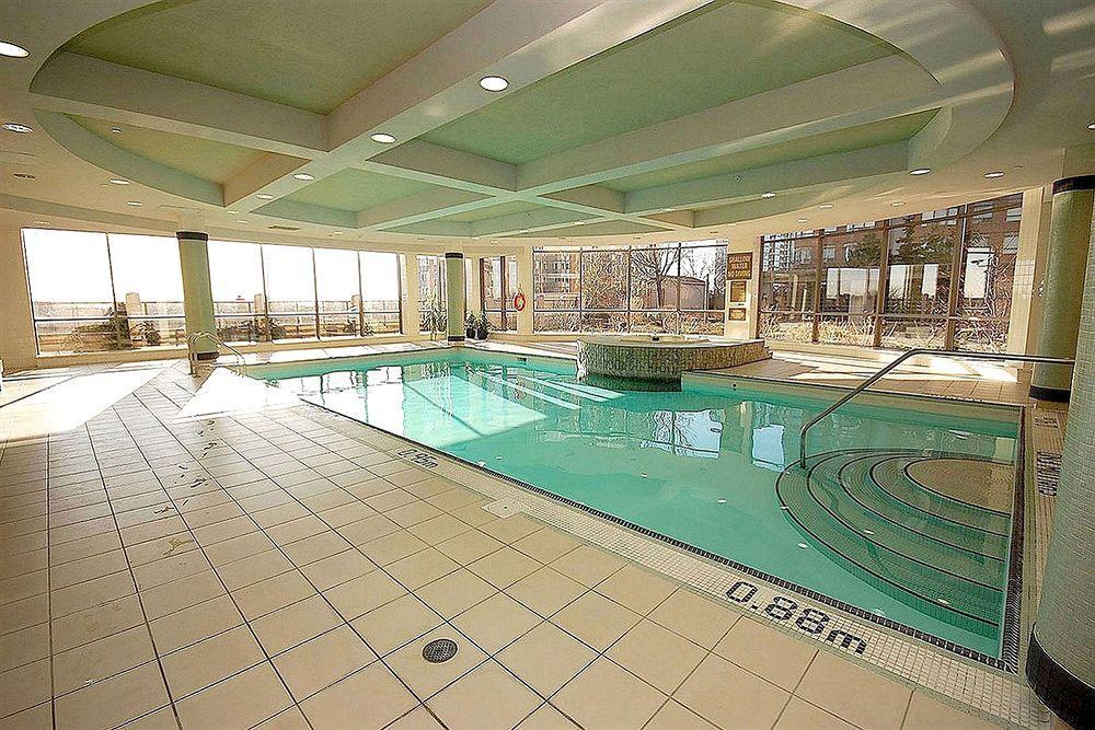 Downtown Mississauga Executive Suites Sq1 Eksteriør bilde
